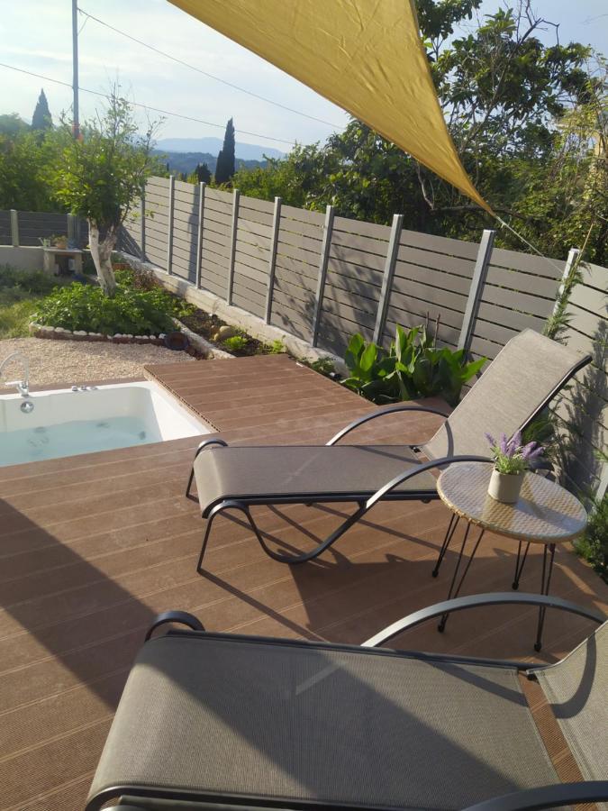 Nikos' Gastouri (Corfu)